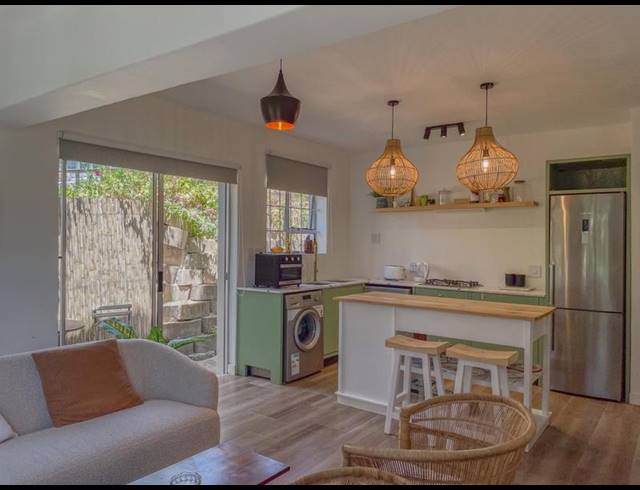 2 BEDROOM PROPERTY TO RENT IN HOUT BAY CENTRAL